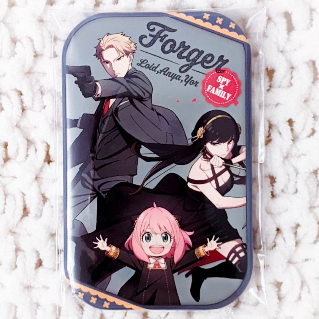 Loid Anya & Yor Forger - SPY x FAMILY Anime Square Pin Badge Button –  Miokii Shop