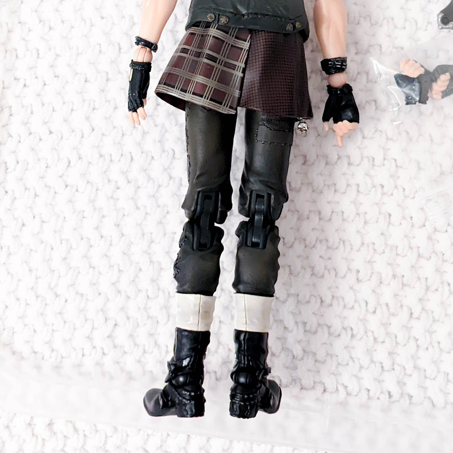 Prompto Argentum - Final Fantasy XV Play Arts Kai Action Figure Square Enix