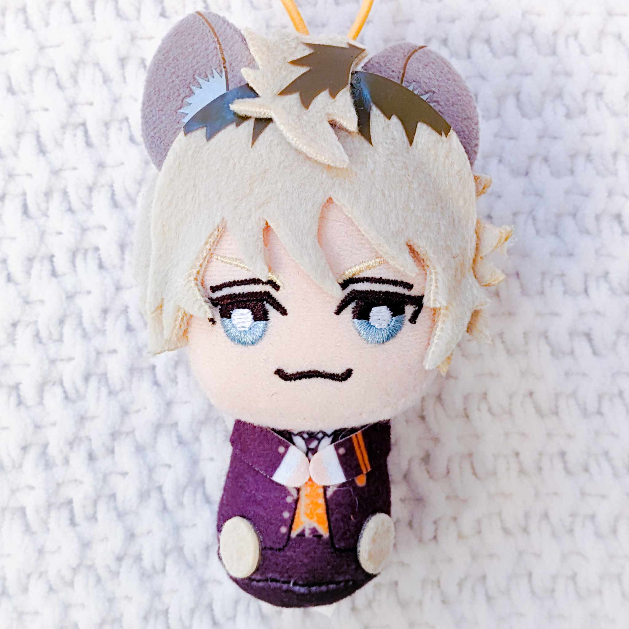Ruggie Bucchi - Disney's Twisted Wonderland Mini Plush Mascot Strap ...