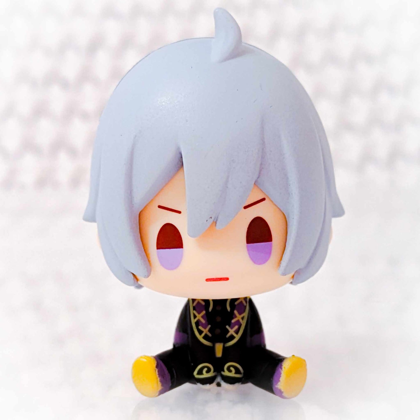 Silver - Disney Twisted Wonderland Anime Ichiban Kuji Mini Figure