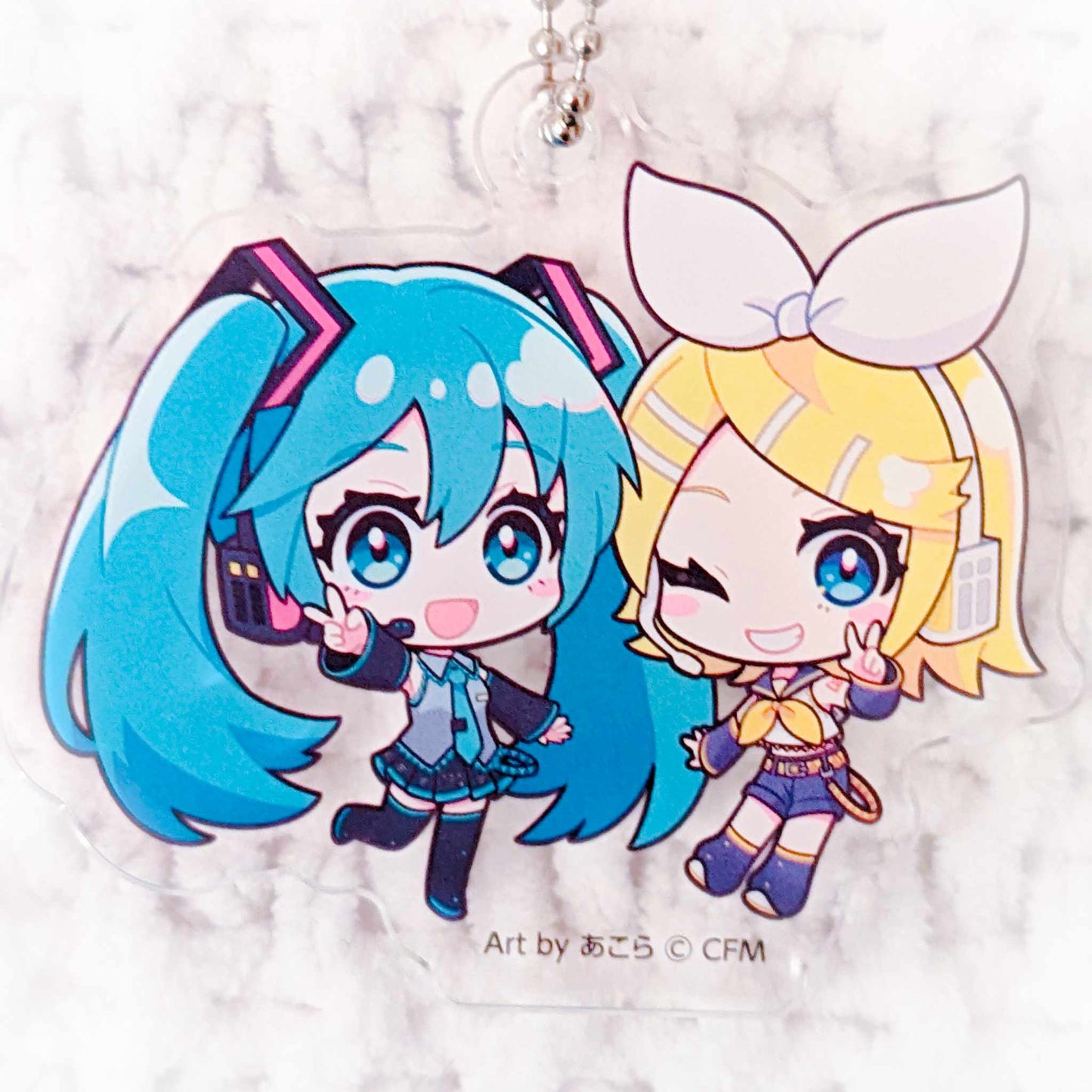 Hatsune Miku & Kagamine Rin - Vocaloid 16th Birthday Collaboration Acrylic Keychain