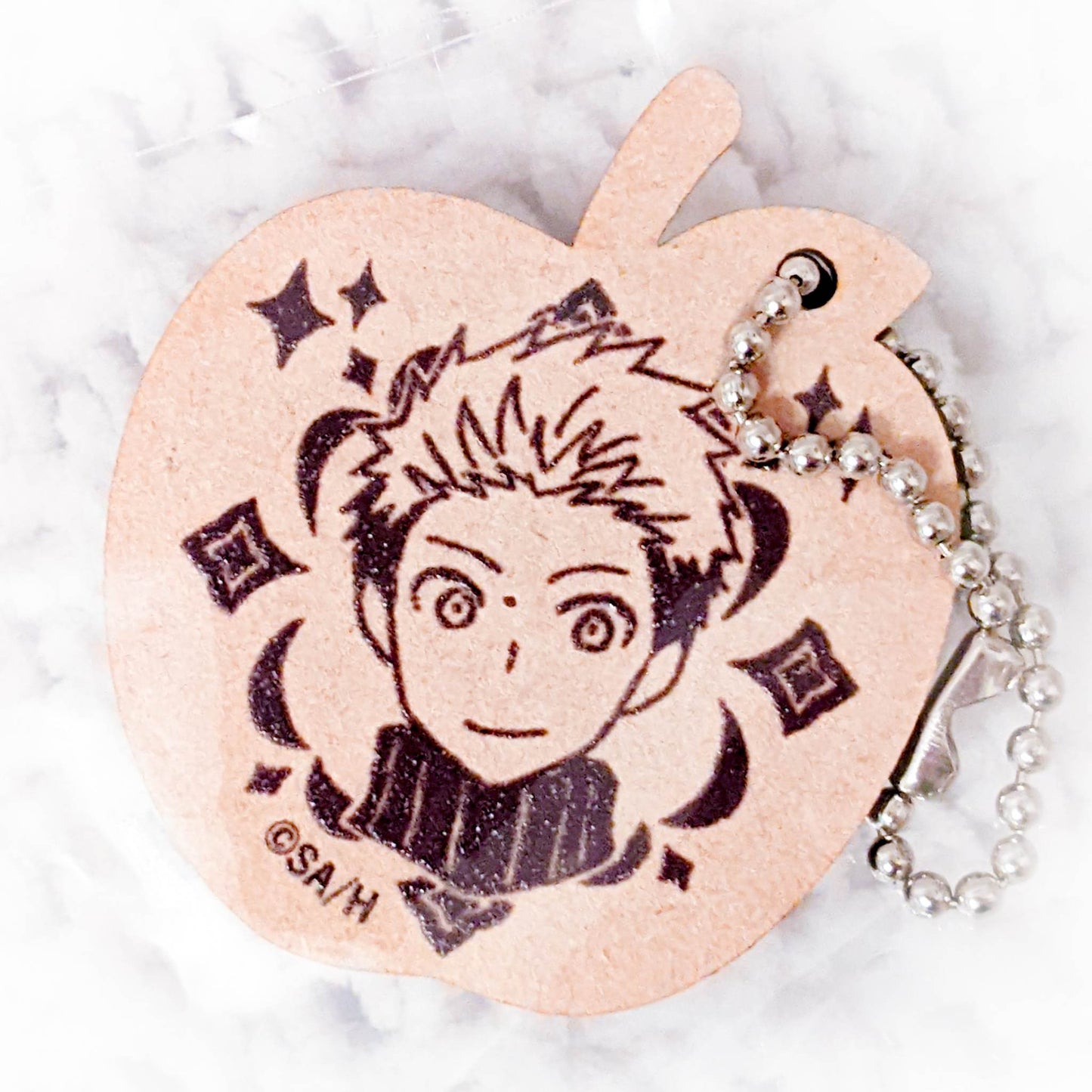 Mitsuhide Lowen - Snow White With The Red Hair Anime Apple Wooden Charm Keychain